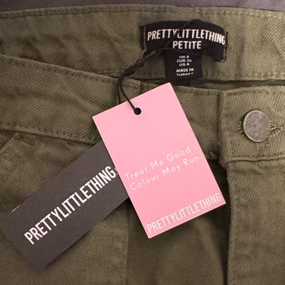 PrettyLittleThing Khaki/Olive Green Baggy Cargo Jeans Pants - Picture 3 of 6
